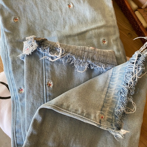 GAP | Daisy Embroidered Girlfriend Jeans - Picture 10 of 10